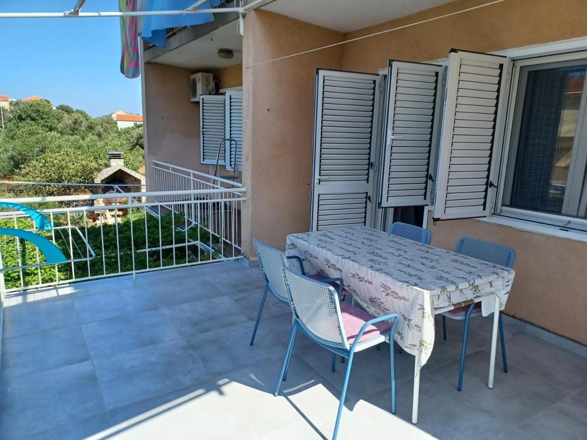 Apartmani Ramesa Murter Exterior photo